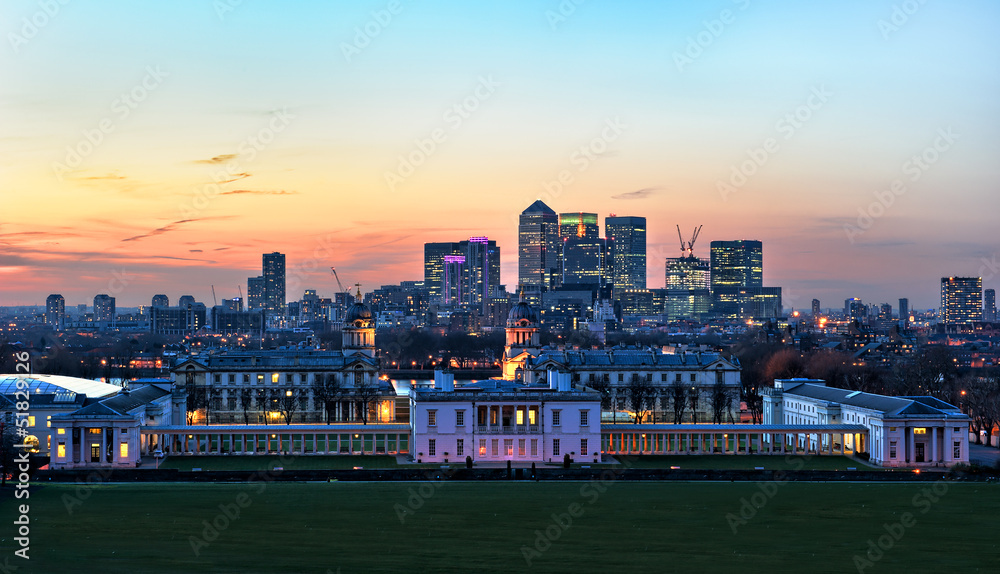 Obraz premium Canary Wharf View from Greenwich Hill