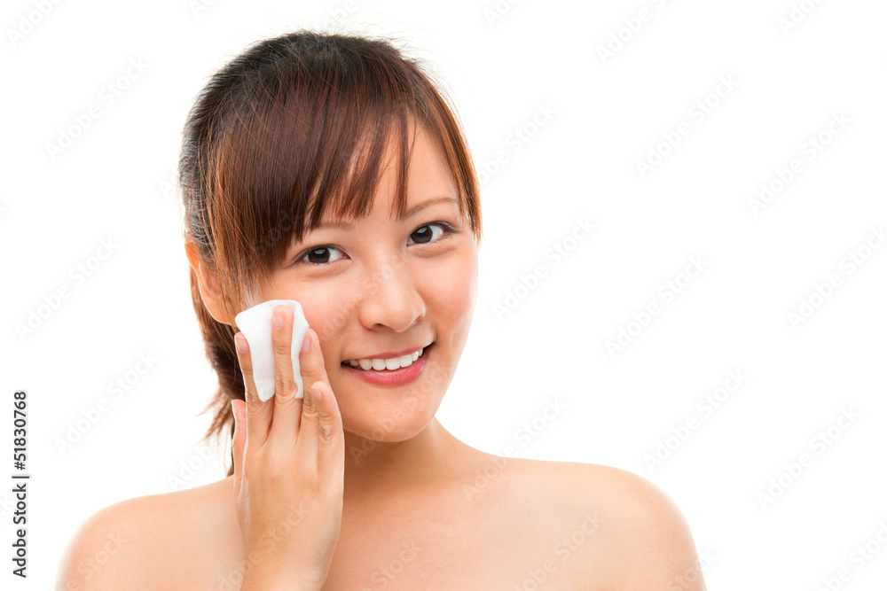 Removing face makeup Removing face makeup