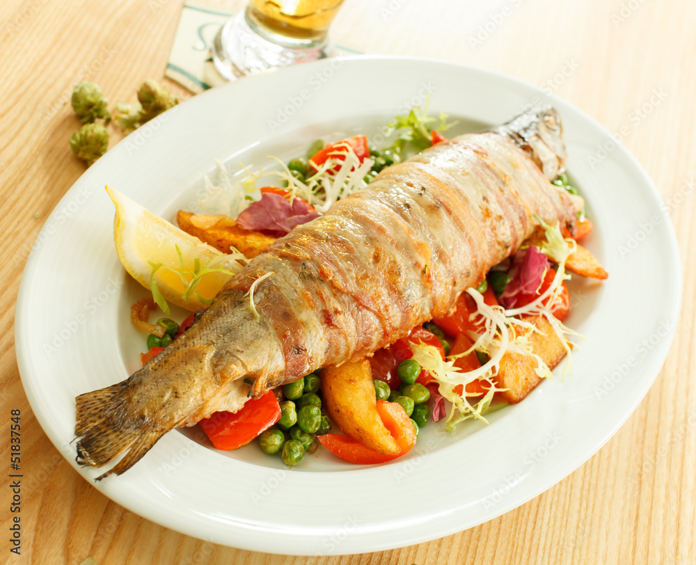 trout with vegetables and beer