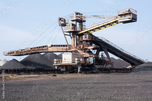 Quadro em tela Iron ore crusher machine