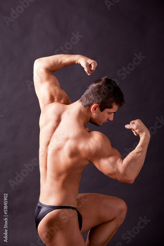 young bodybuilder posing © Csák István