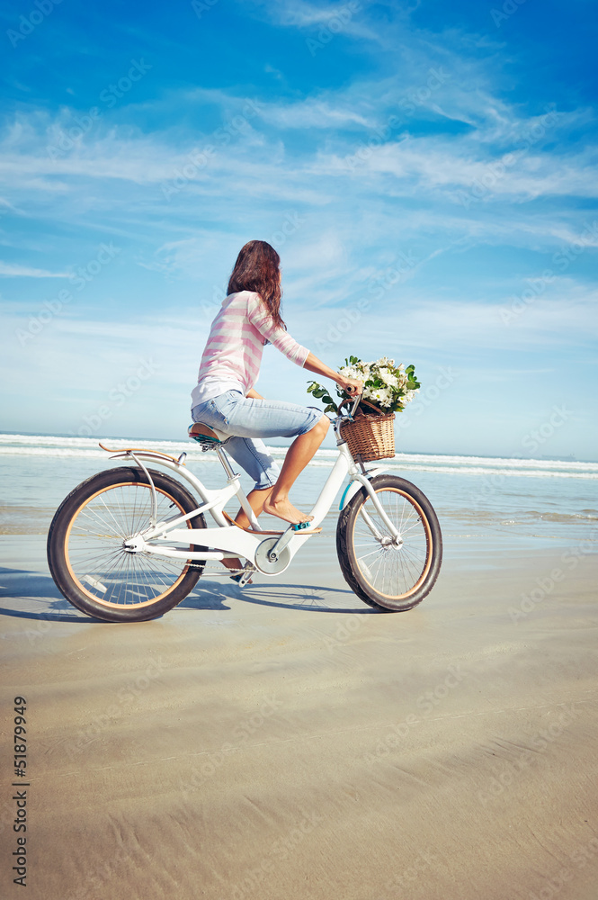 Fototapeta premium bicycle flower woman