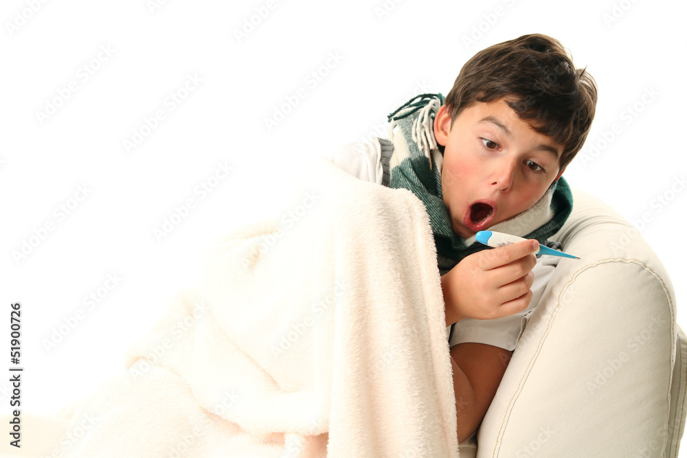 Obraz premium Junge auf der Couch
