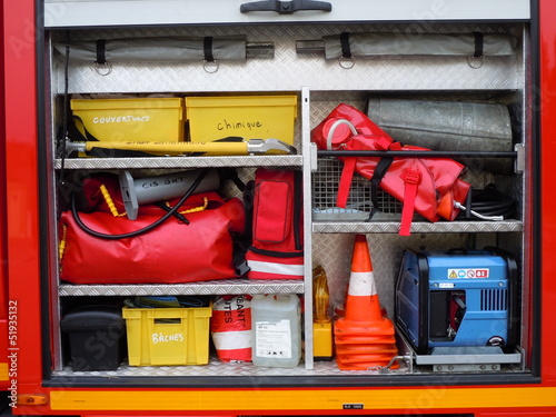 Equipement camion de pompiers