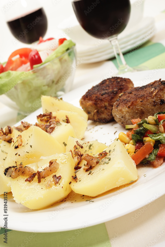 Meatballs with boiled potatoes Meatballs with boiled potatoes
