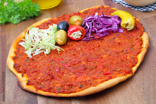 Lahmacun - türkische Pizza