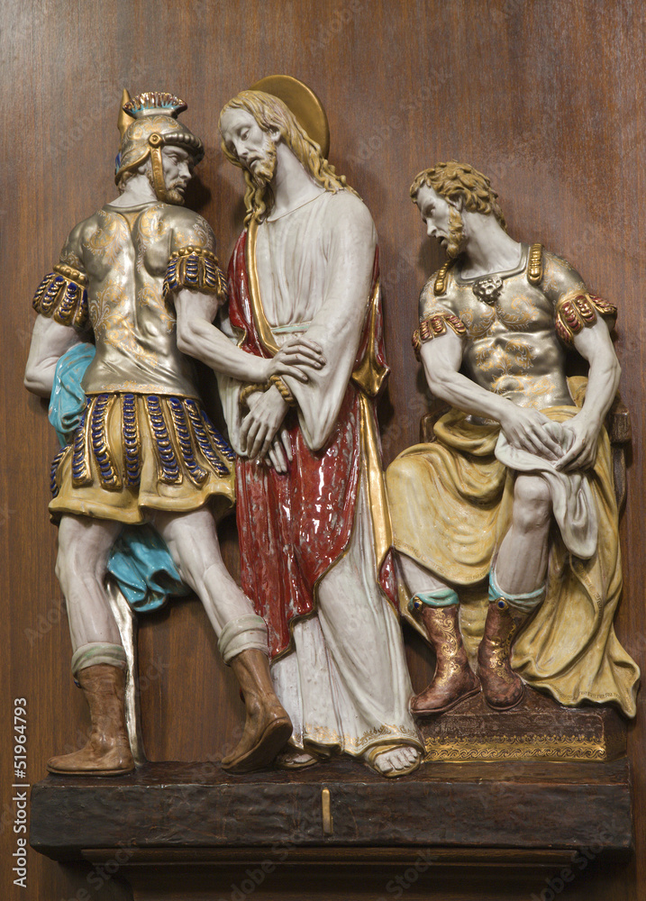 Verona - Jesus for Pilate - st. Nicholas church - ceramic