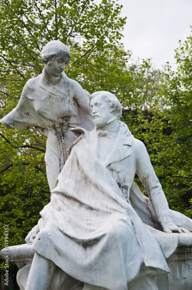 Statue parc Monceau à Paris