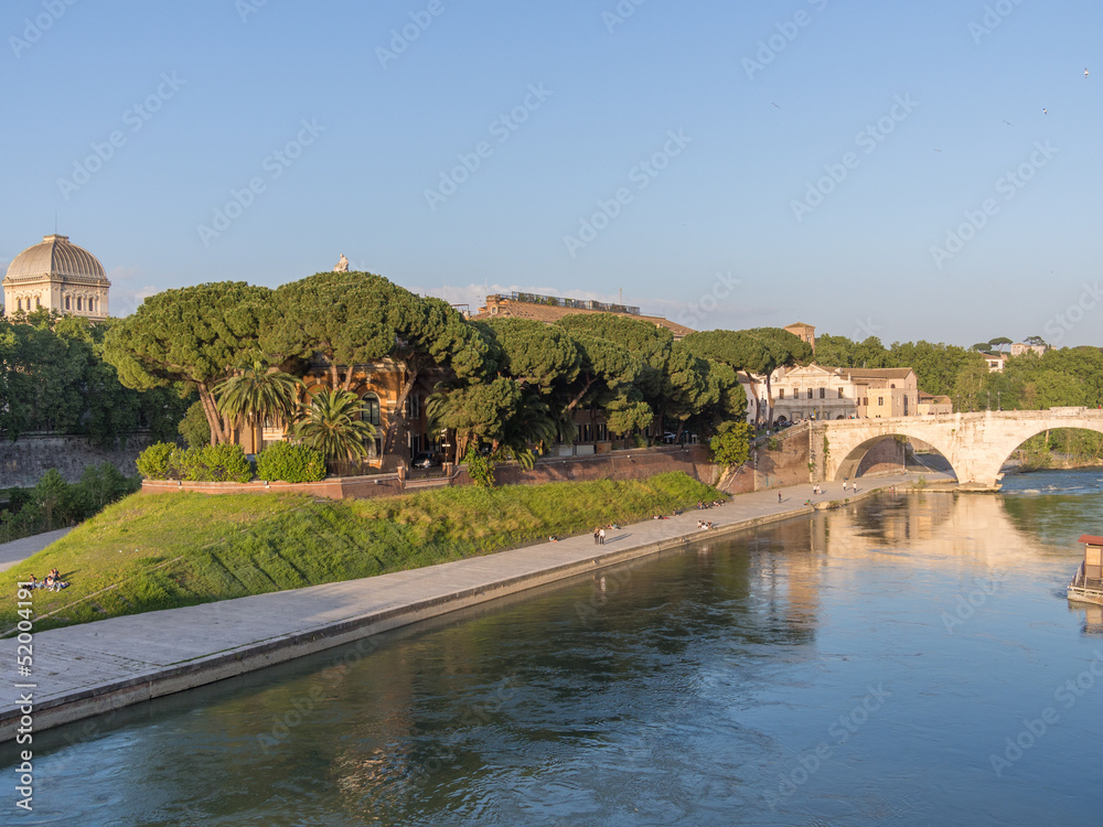 Roma, l'Isola Tiberina (veduta)