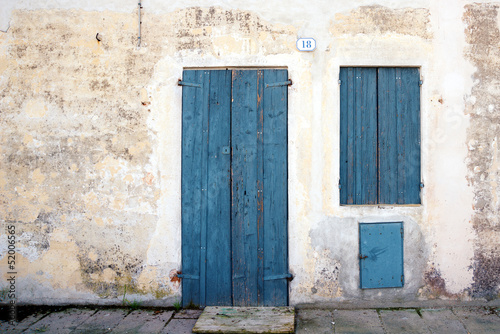 Old door - vecchia porta © Stillkost