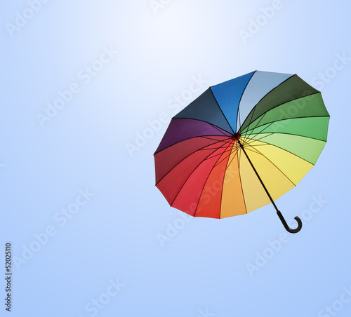 Bunter Regenschirm