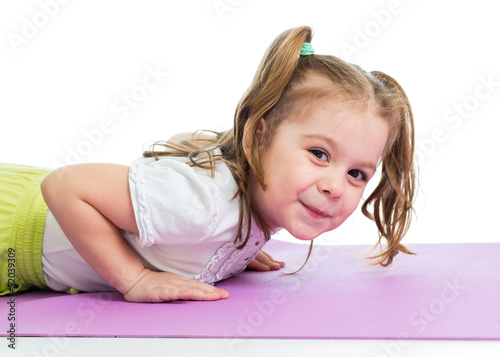 kid girl pushing up