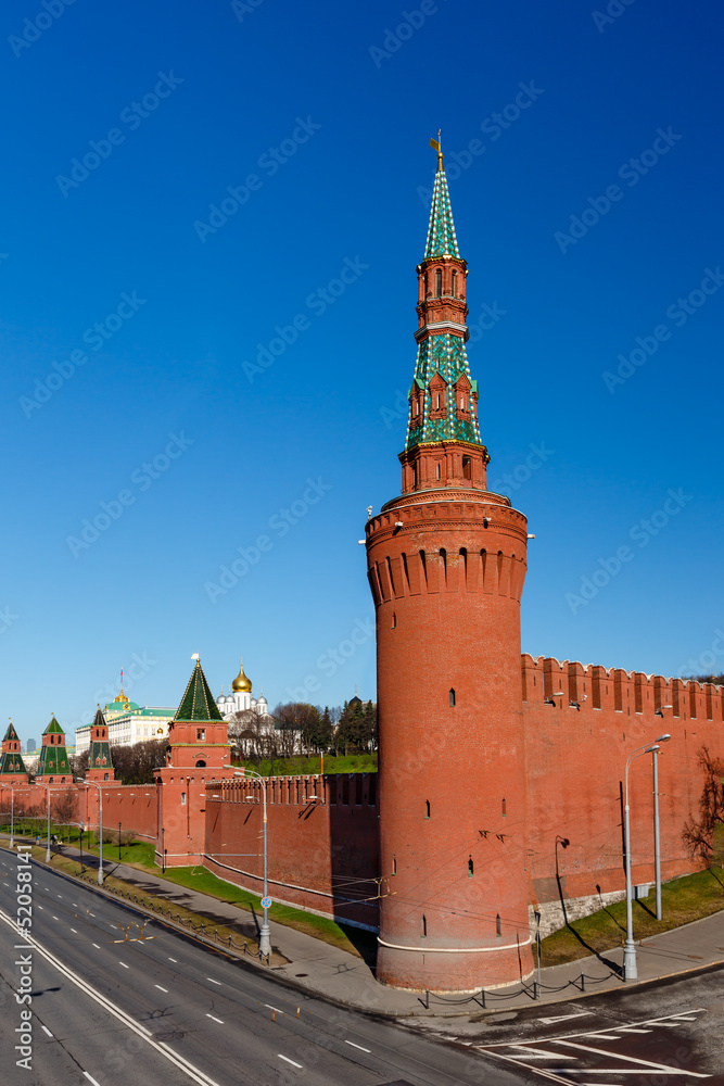 Moscow Kremlin Wall and Beklemishevskaya Tower, Russia Moscow Kremlin Wall and Beklemishevskaya Tower, Russia