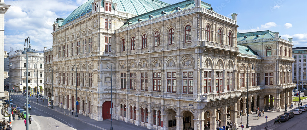 Naklejka premium The Vienna State Opera