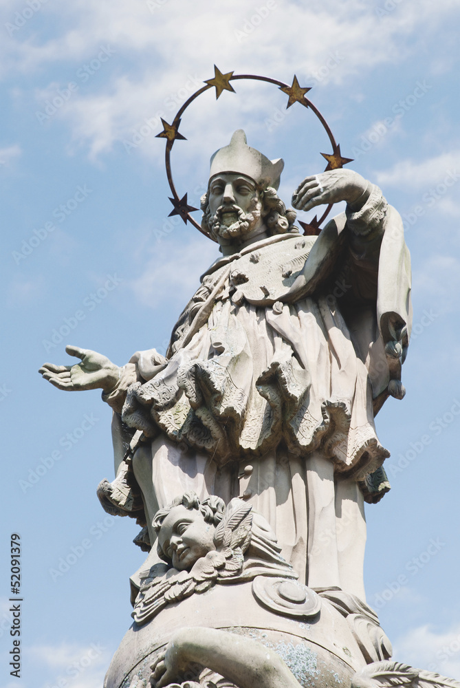 Nepomuk-Staue auf der Alten Heidelberger Brücke Nepomuk-Staue auf der Alten Heidelberger Brücke