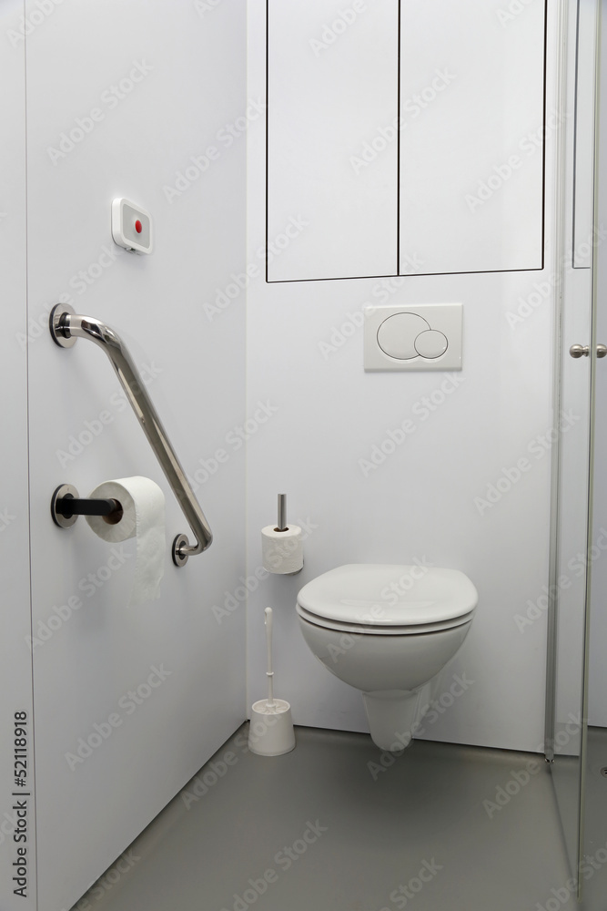 WC chambre hôpital Photos Adobe Stock
