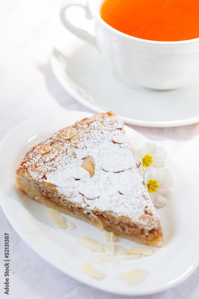 almond cake almond cake