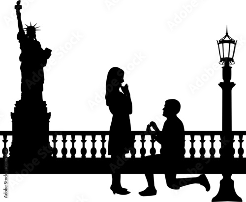 Romantic proposal in New York of a man proposing to a woman