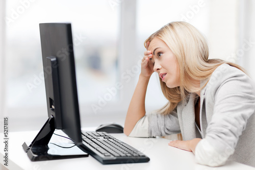 Obraz na płótnie stressed woman with computer