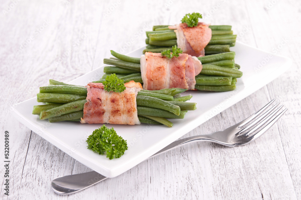 green bean wrapped in bacon green bean wrapped in bacon