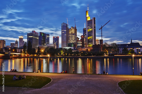 Frankfurt - Skyline am Abend © Olaf Schulz