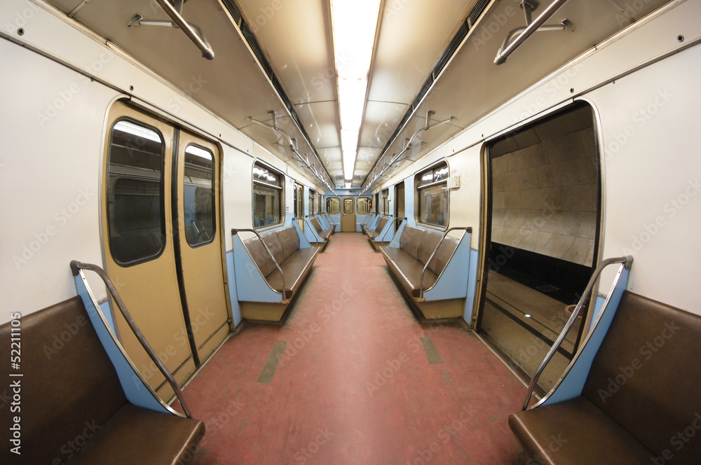 Obraz premium metro carriage