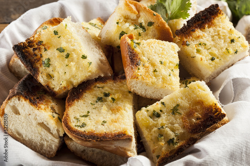 Homemade Crunchy Garlic Bread