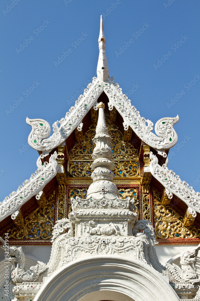 Fototapeta premium Traditional Thai temple in Chiang Mai