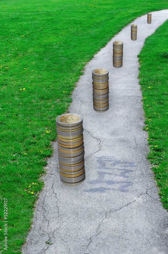 Fototapeta premium Das Geld liegt auf der Strasse
