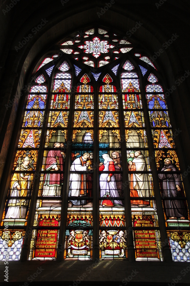 Vitrail de la Cathédrale Saints Michel et Gudule à Bruxelles, Belgique