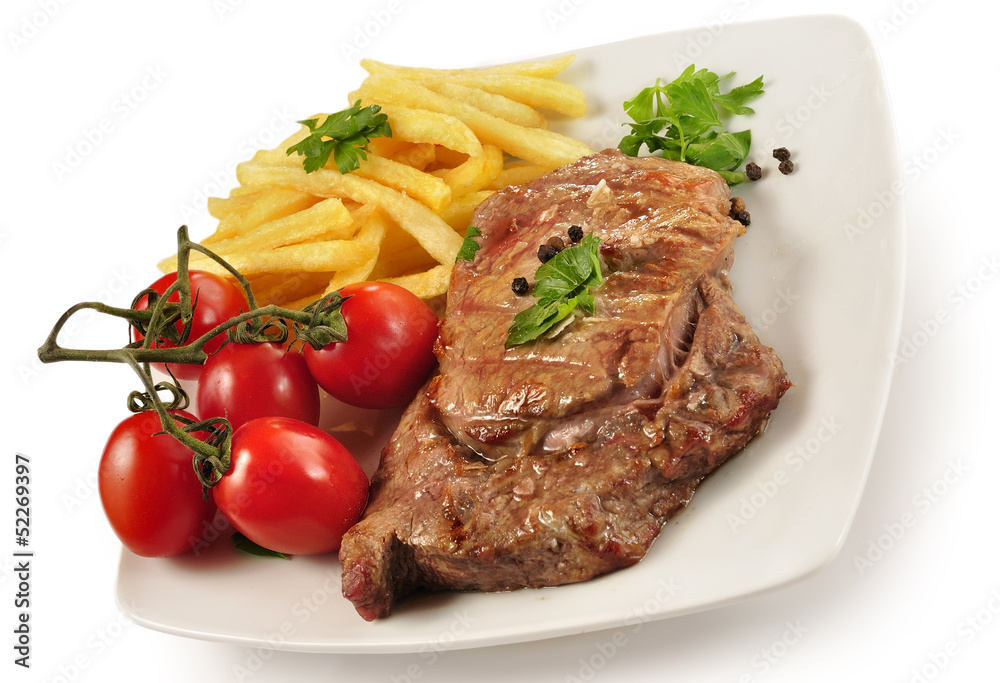 Filete de ternera con patatas.