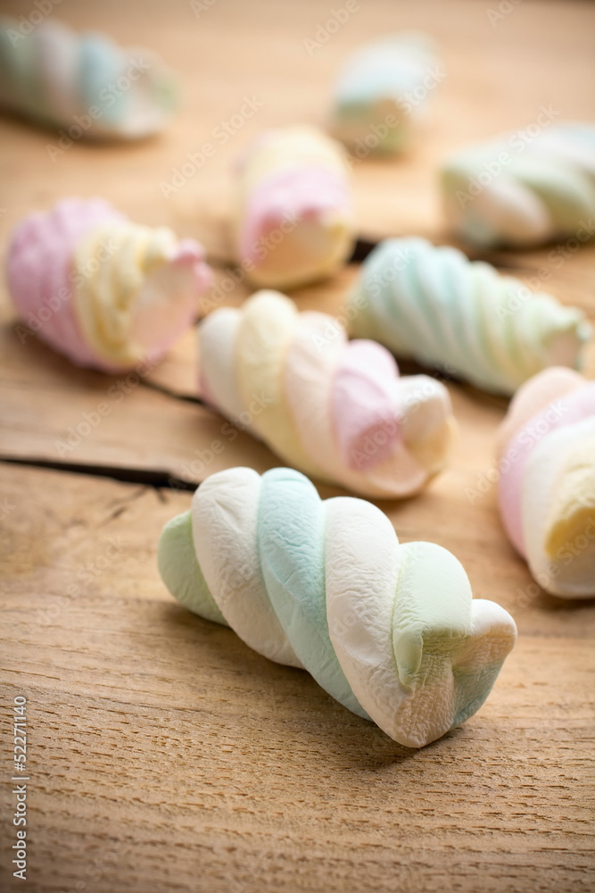 Marshmallow. Marshmallow.