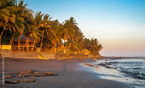 Playa in El Zonte photo