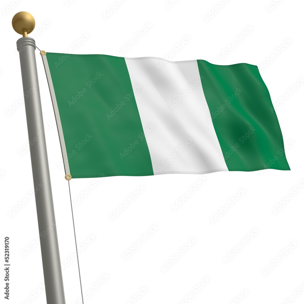 Die Flagge von Nigeria flattert am Fahnenmast Die Flagge von Nigeria flattert am Fahnenmast
