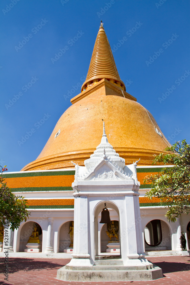 Phra Pathom Chedi, the tallest stupa in the world. It is located Phra Pathom Chedi, the tallest stupa in the world. It is located