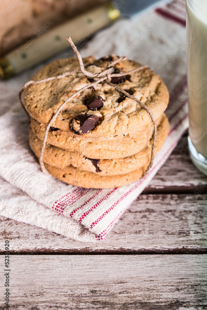 Fototapeta premium Chocolate chip cookies