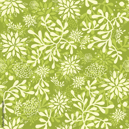 Vector Green underwater plants seamless pattern background with