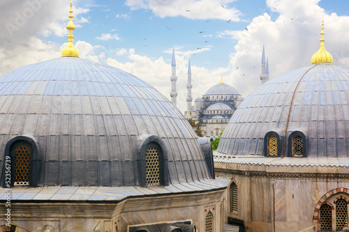 Φωτογραφία Blue Mosque as seen from Haghia Sophia, Istanbul, Turkey