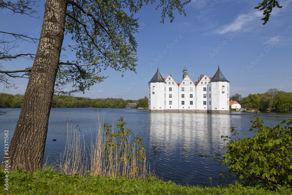 Fototapeta premium Wasserschloss in Glücksburg,Schleswig-Holstein
