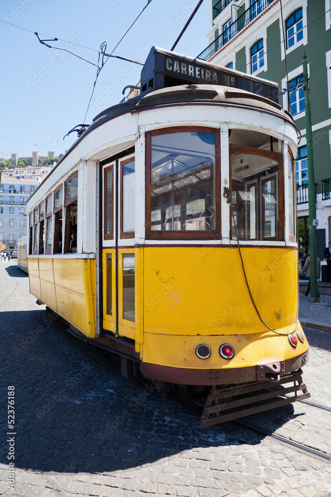 alte Straßenbahn in Portugal