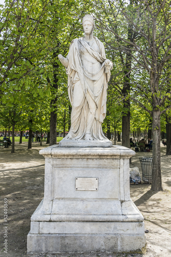 Fototapeta Antique Statue in Jardin des Tuileries (Tuileries Garden). Paris