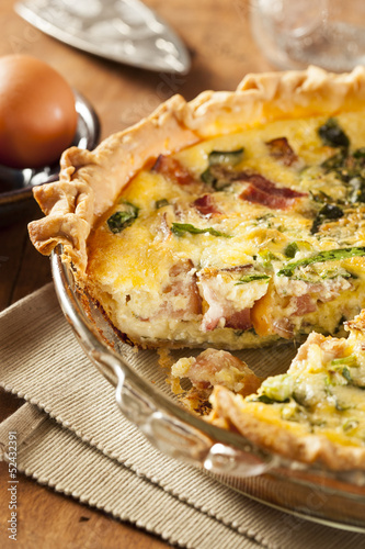 Homemade Spinach and Bacon Egg Quiche