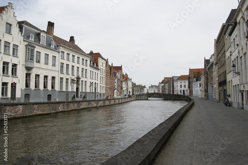 Canal à Bruges, Belgique © Atlantis