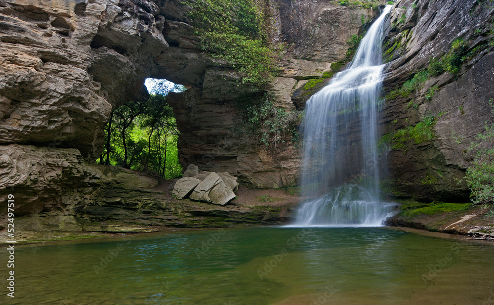 Fototapeta premium Beautiful waterfall in the Catalan pre-Pyrenees.La Foradada