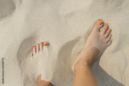 Ноги в песке