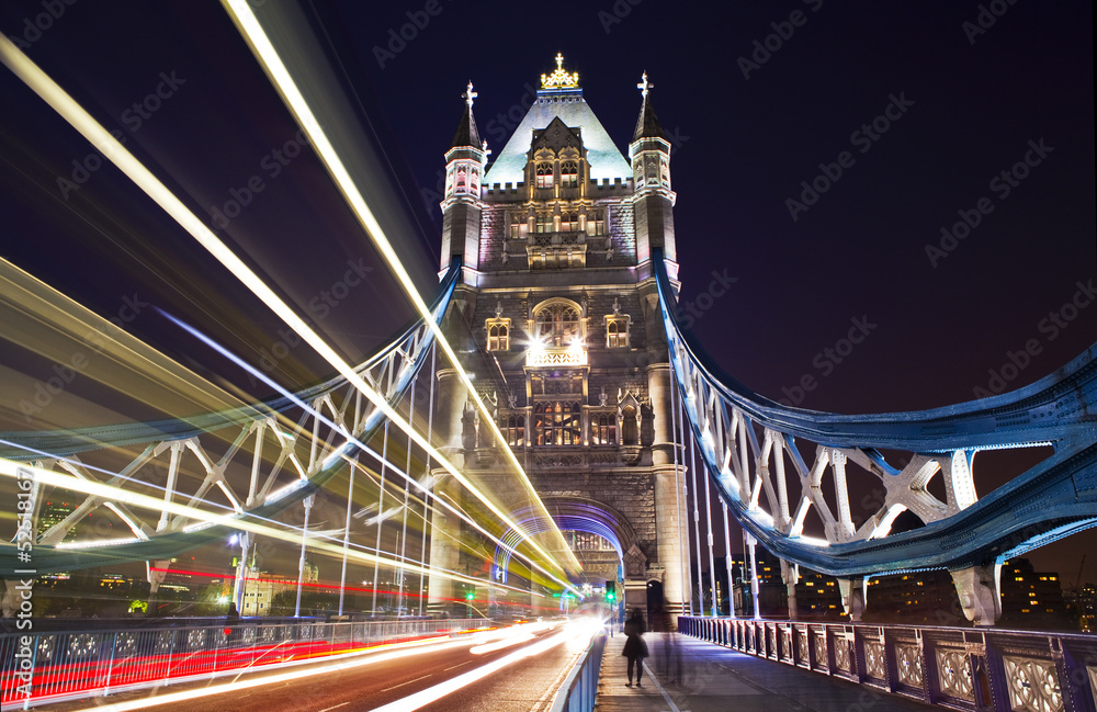 Obraz premium Tower Bridge at Night