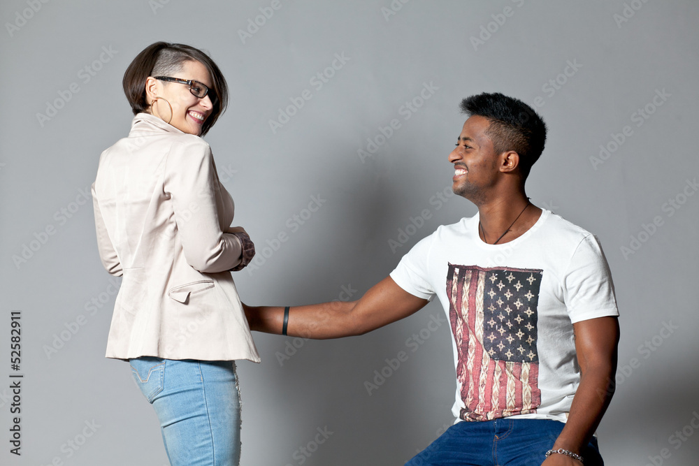 Pärchen flirtet Pärchen flirtet