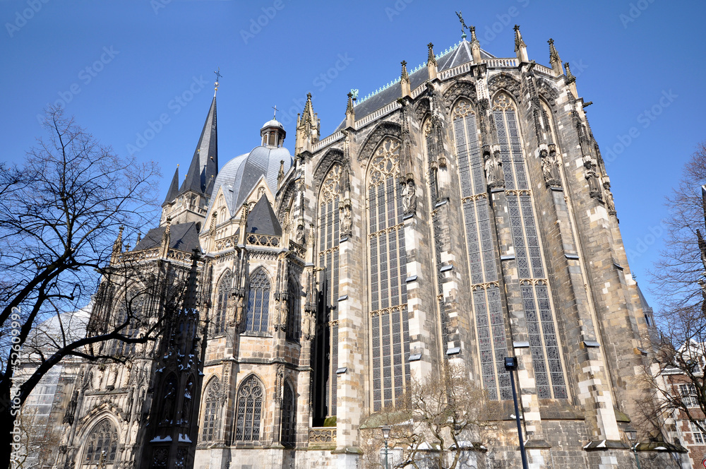 Aachener Dom im Winter