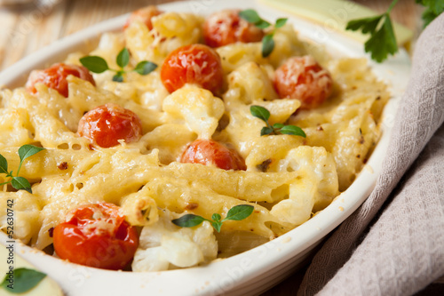 Pasta casserole with tomatoes