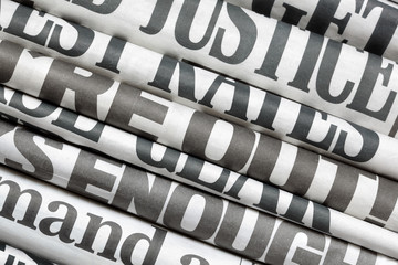 Deken met foto Kranten Newspaper headlines  © Brian Jackson